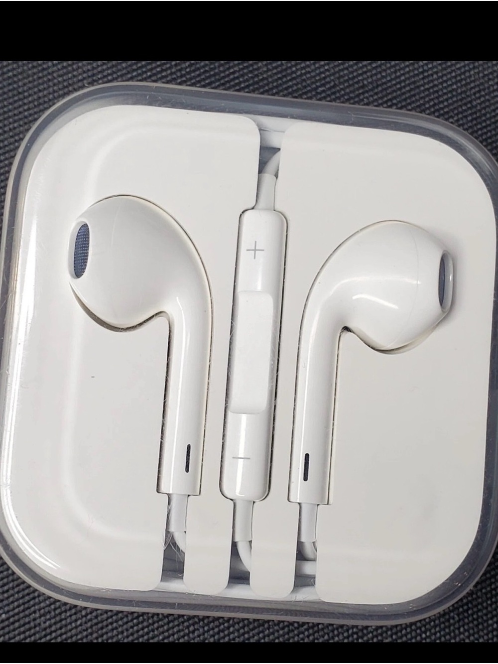 Apple White Wired EarPods with In-Line Remote and Mic